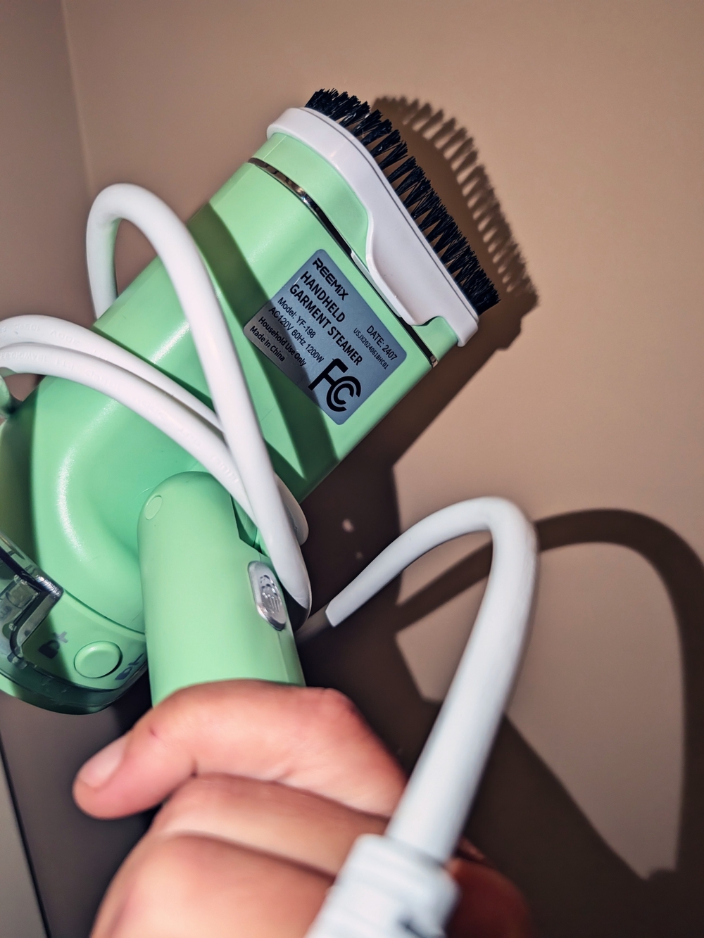 Handheld Garment Steamer - Mint Green